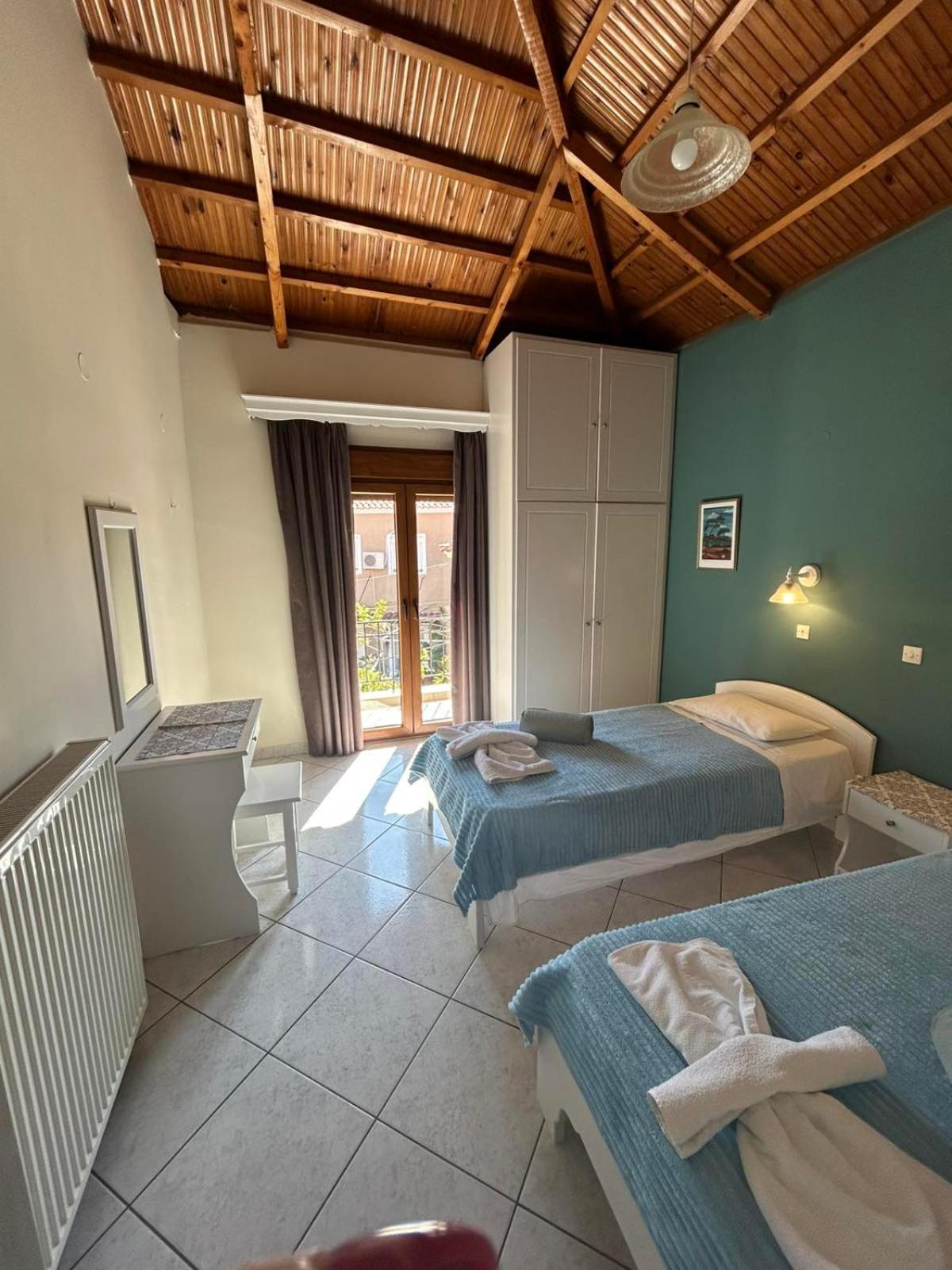 Roxani Studios-Apartments Petra  Kamer foto
